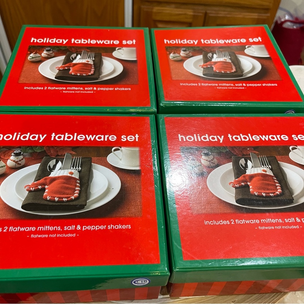 NIB 4 holiday table sets